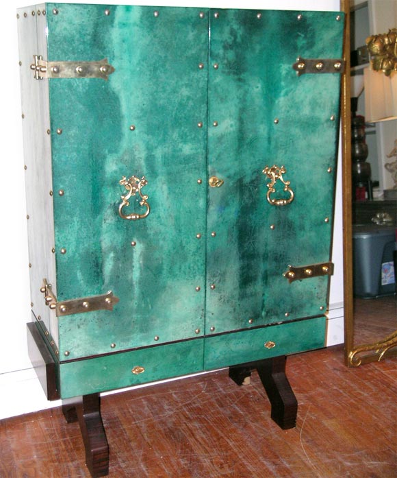 SPECTACULAR LACQUERED PARCHMENT FREE STANDING BAR BY ALDO TURA