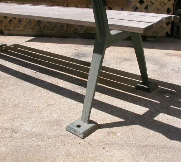 french park bench