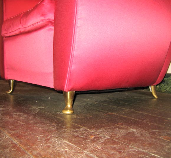 Two Italian Pink Armchairs with Gilt Bronze Legs For Sale 3