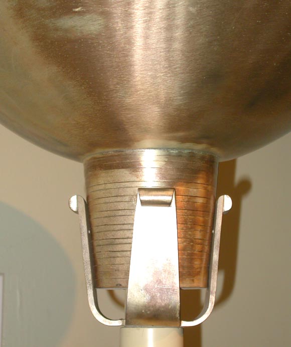 Français Lampadaire français des années 1930