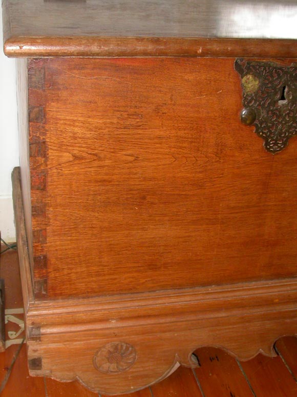 Indonesian dowry chest 3