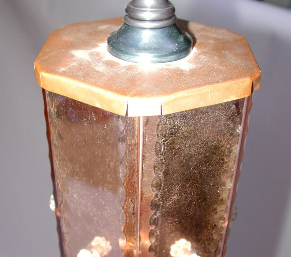 ITALIAN 1940'S CHAMPAGNE-COLORED MIRRORED TAPERING FLOOR LAMP