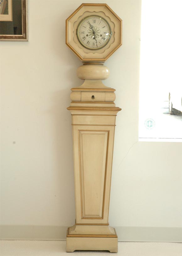 A Stylish Clock and Matching Pedestal