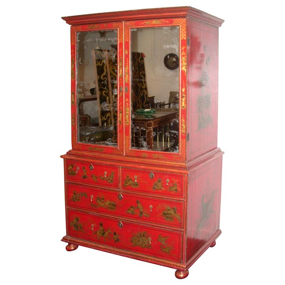 QUEEN ANNE RED JAPANNED MIRRORED FRONT CABINET For Sale