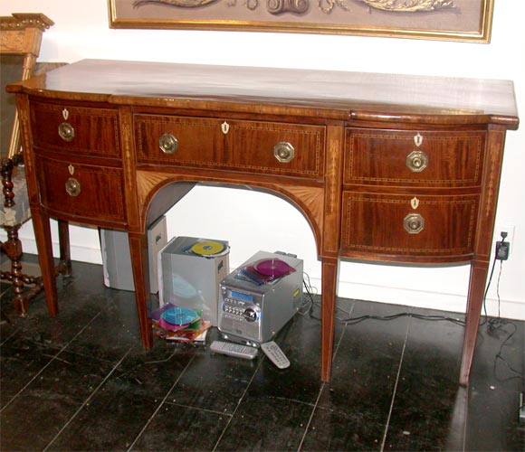 CIRCA 1800 MAHOGANY SIDEBOARD GEORGE III
