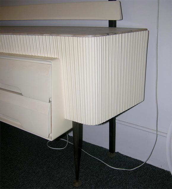 Italian Dresser by Vittorio Dassi made in Italy For Sale