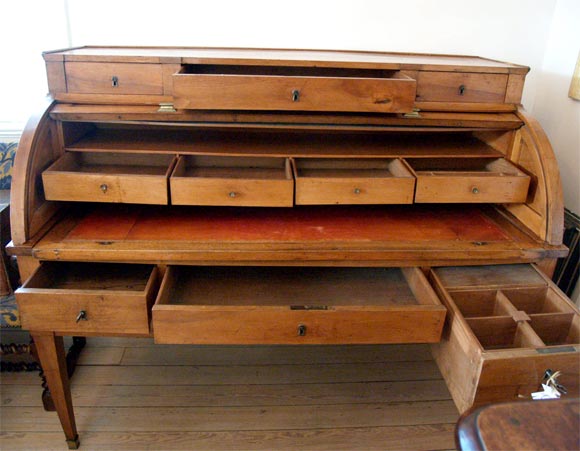 Directoire Roll Down Desk In Good Condition For Sale In New Orleans, LA