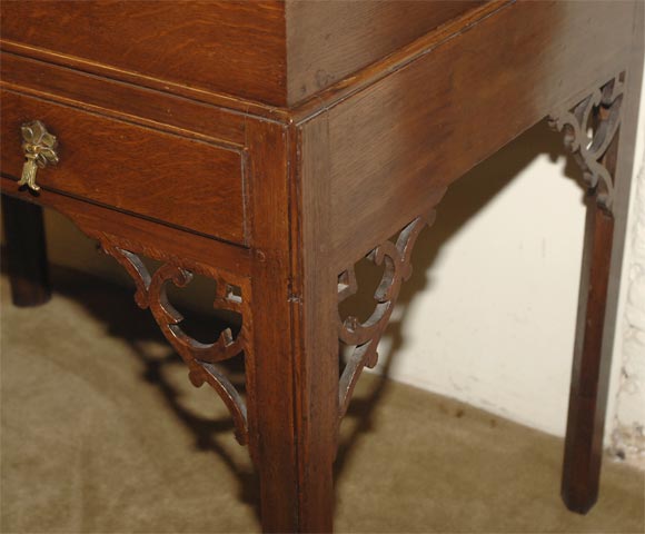 18th Century and Earlier Queen Anne oak lift-top secretaire-desk For Sale