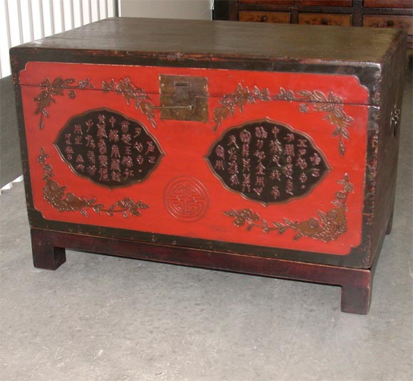 Trunk on Stand