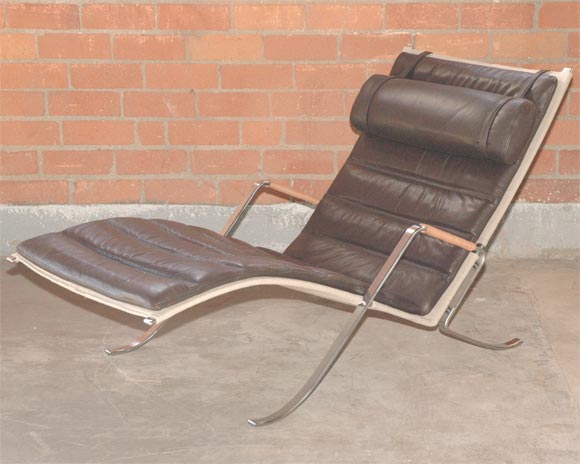 Denmark: Preben Fabricius and Jorgan Kastholm grasshopper chaise longue manufactured by Alfred Kill, Stuttgart furniture, circa 1968.