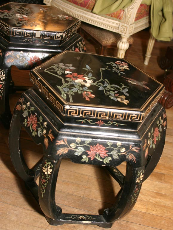 Pair Lotus tables