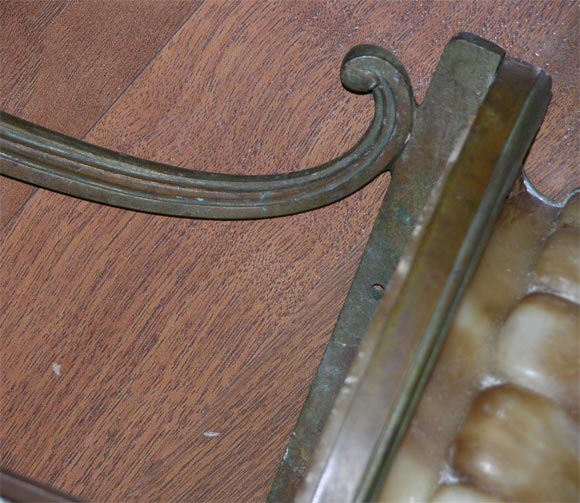 Metà XX secolo Coppia di lampade in alabastro Art Deco francese in vendita