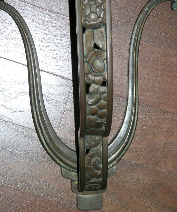 Bronze Paire d'appliques Art Déco françaises en albâtre en vente