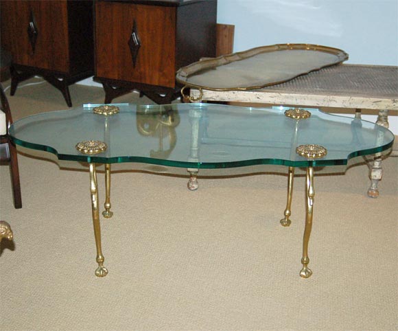 DECORATIVE SCULPTURAL SWAN BASE TABLE