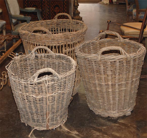19th Century French  Wool  Baskets For Sale 1