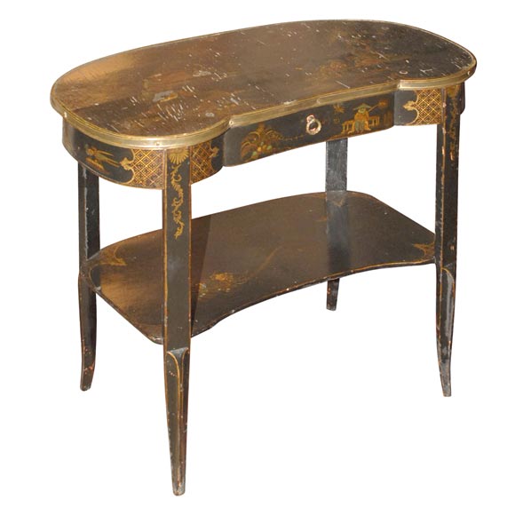 Louis XV chinoiserie-decorated black lacquer table For Sale