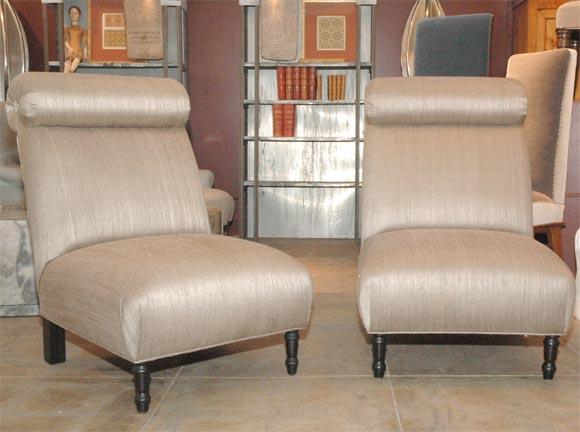 'La Somme" Slipper Chair