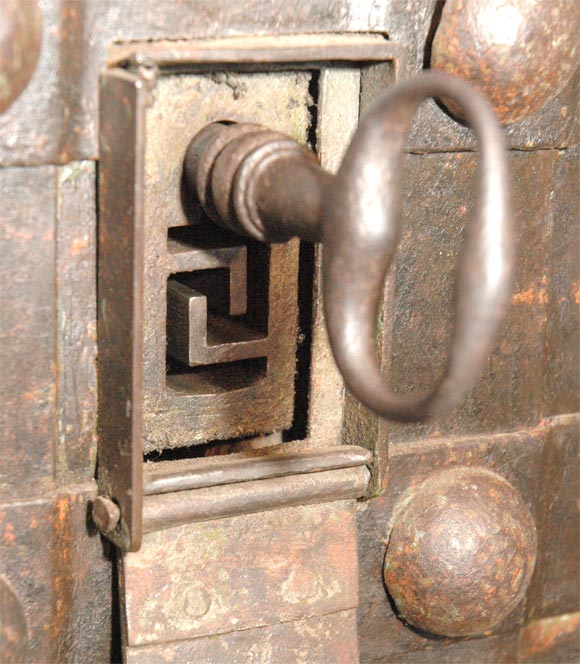 !8th Century Safe In Excellent Condition In Los Angeles, CA