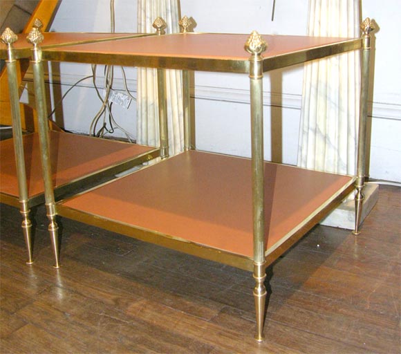 French A pair of sofa end tables For Sale