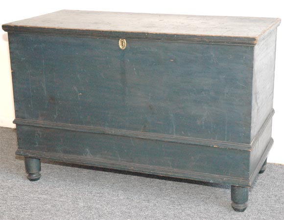 19THC ALL ORIGINAL BLUE PAINTED DOWER CHEST FROM CENTRE PENNSYLVANIA.DOVETAIL CASE AND SQUARE NAIL CONSTRUCTION AND ALL ORIGINAL TURNED FEET.WONDERFUL PICTURE FRAME MOLDING THROUGH OUT THE ENTIRE CHEST.ORIGINAL TILL INSIDE THE BLANKET