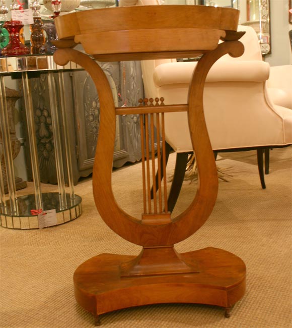 Lyre Table