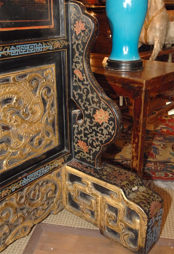 An 18th Century Qing Dynasty Lacquered Panel For Sale 2