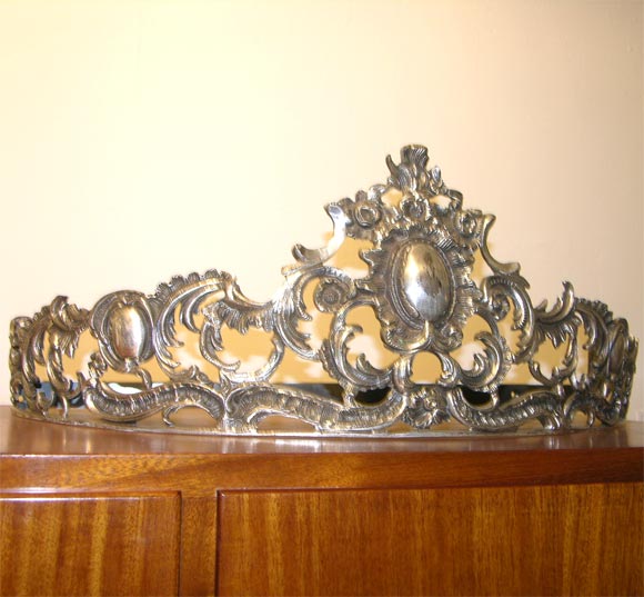Silver Plated White Metal Crown