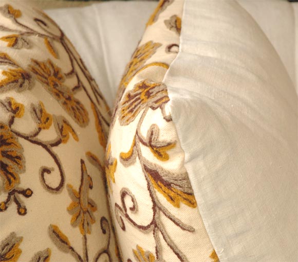 1940S MUSTARD & BROWN CREWEL WORK PILLOWS WITH LINEN BACKING 4
