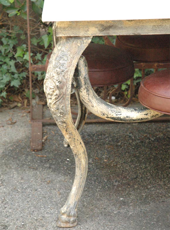 19th Century Cast Iron Table with Seats 4