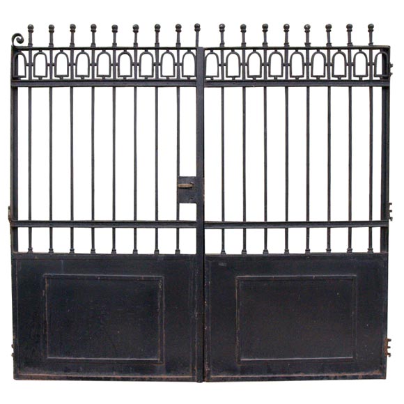 Pair of Double Gates