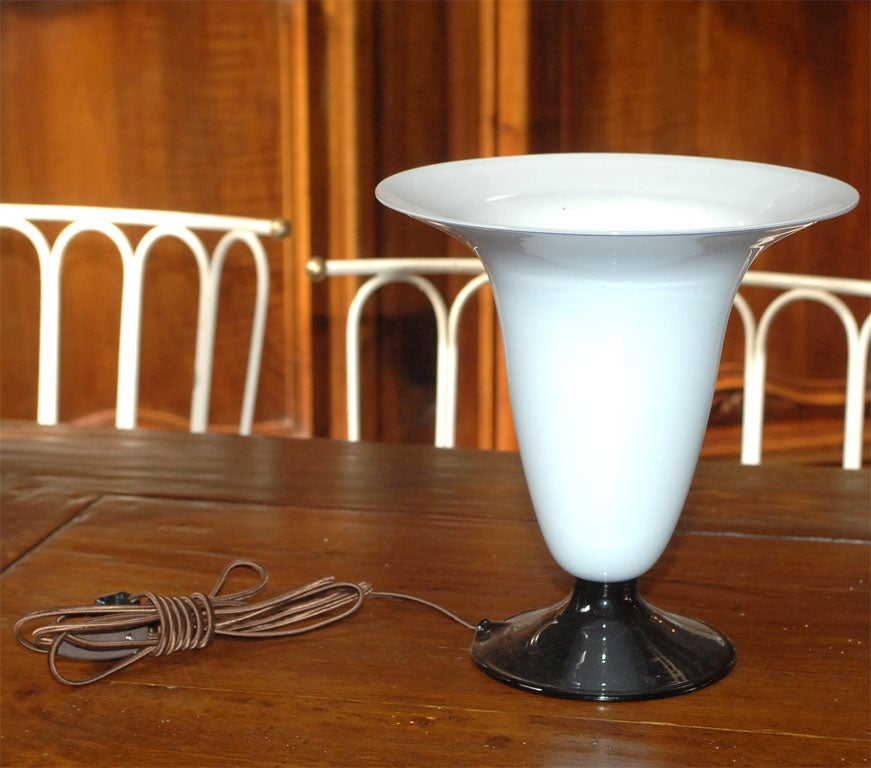 Opaline table lamp by Zecchin Martinuzzi