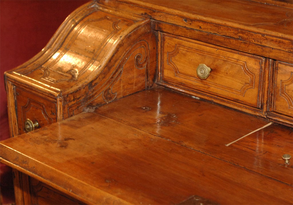 Tuscan Desk 2