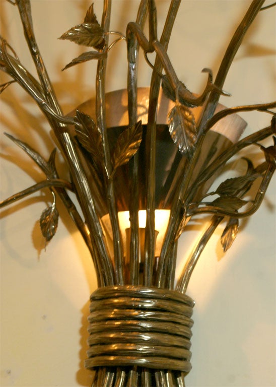 Organic form Brass sconce For Sale 1