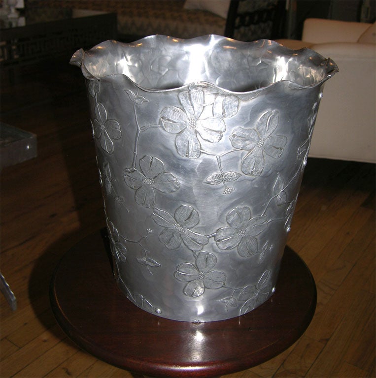 wendell august forge trash can