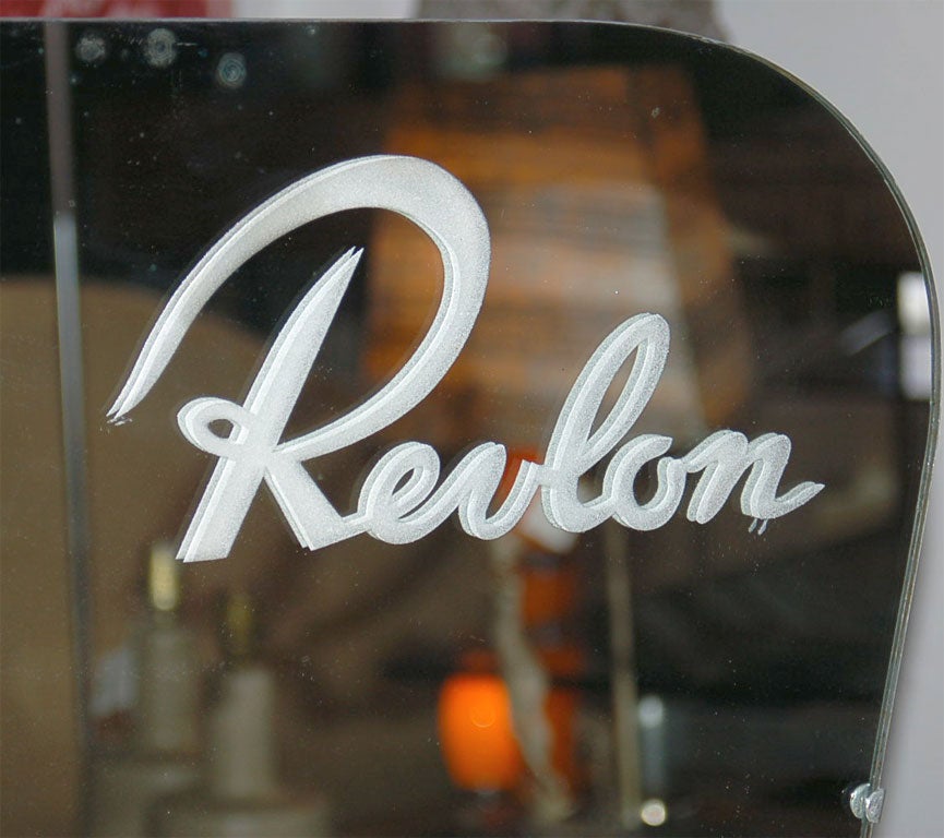 Revlon Make Up Vanity 2