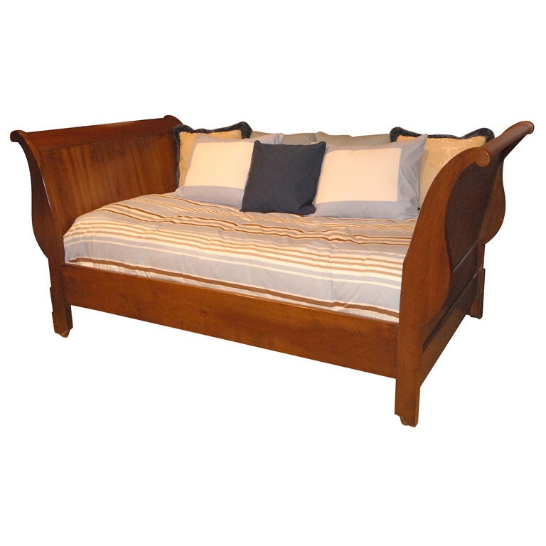 Louis Philippe Lit Bateau/Day Bed