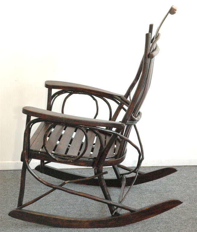 American 1920-1930  AMISH BENTWOOD ROCKING CHAIR FROM PENNSYLVANIA