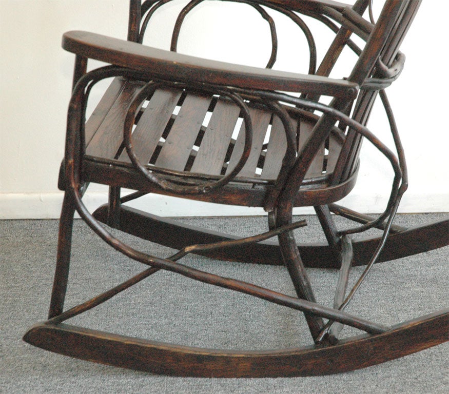 20th Century 1920-1930  AMISH BENTWOOD ROCKING CHAIR FROM PENNSYLVANIA