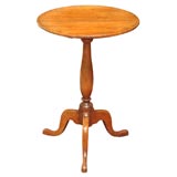 Antique English walnut 3 legs pedestal table