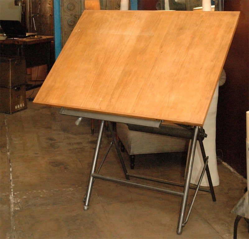 Adjustable Drafting Table