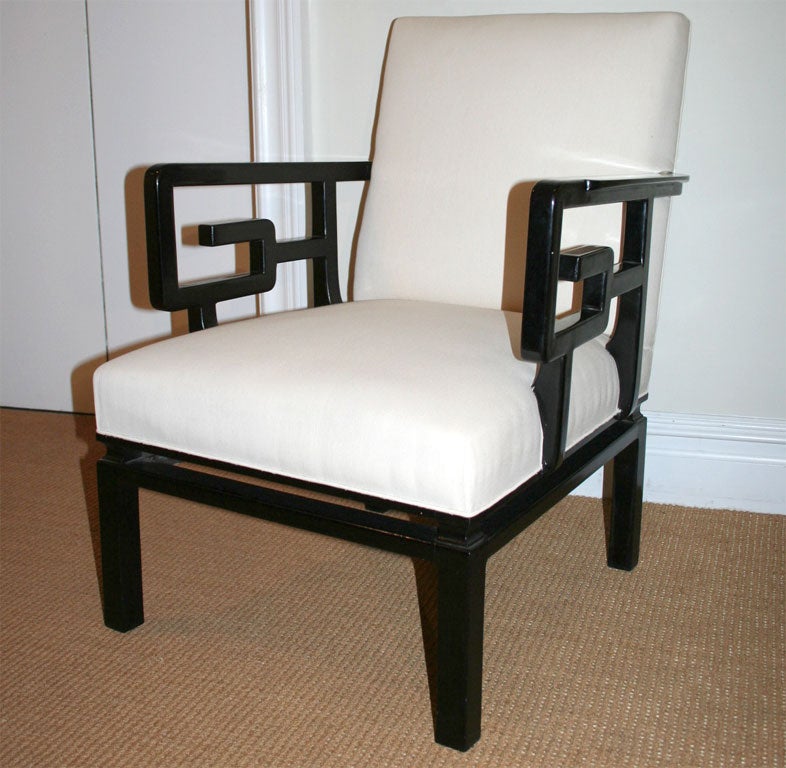 Pair of Aisan Style Black Laquered Armchairs In Good Condition In New York, NY