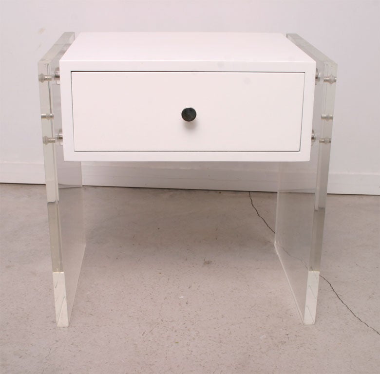MILO BAUGHMAN STYLE WHITE LACQUERED CABINET 1