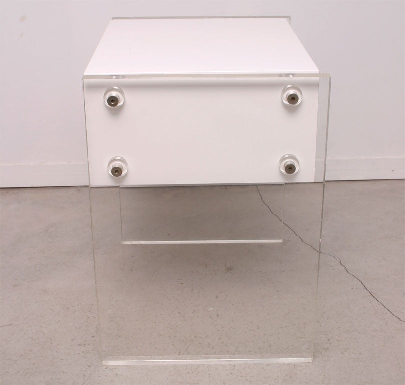 MILO BAUGHMAN STYLE WHITE LACQUERED CABINET 3