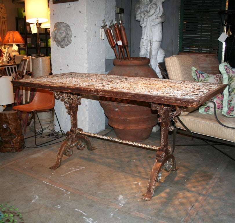 Iron Center/Plant Table