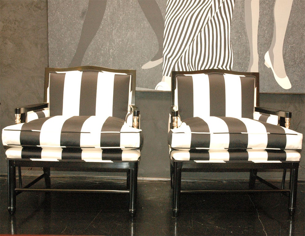 Black lacquer<br />
Silver leaf<br />
Height: 34.5” Seat Height: 21”<br />
Width:  31.5” Seat Width:  23”<br />
Seat Depth: 21”