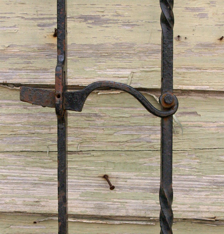 Single Iron Gate In Excellent Condition In New Orleans, LA
