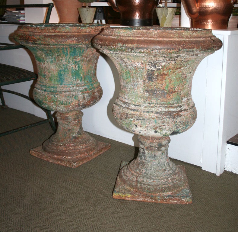 cast iron urns for sale