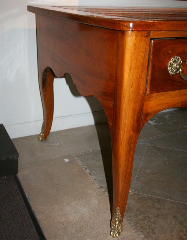 Louis XIV - XV Walnut Leather Top Bureau Plat, 18th century