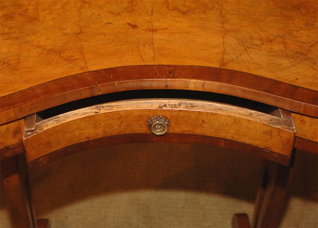 Kidney Shaped Table 2