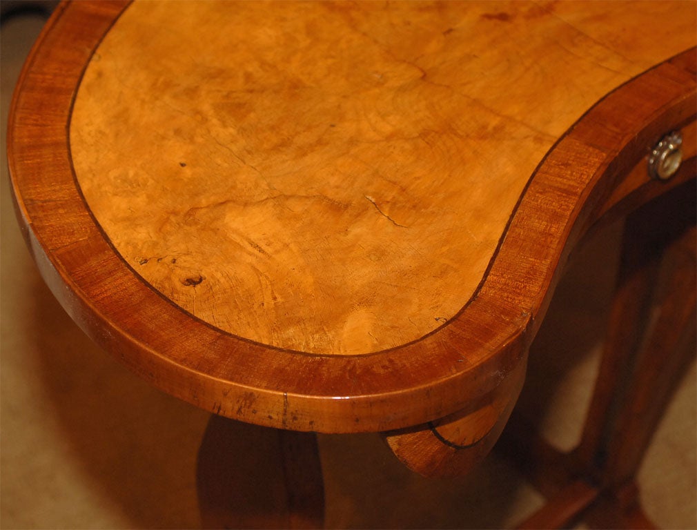 Kidney Shaped Table 3